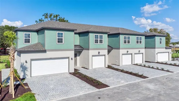 $262,999 | 650 Cedar Elm Court, Eustis, FL 32726