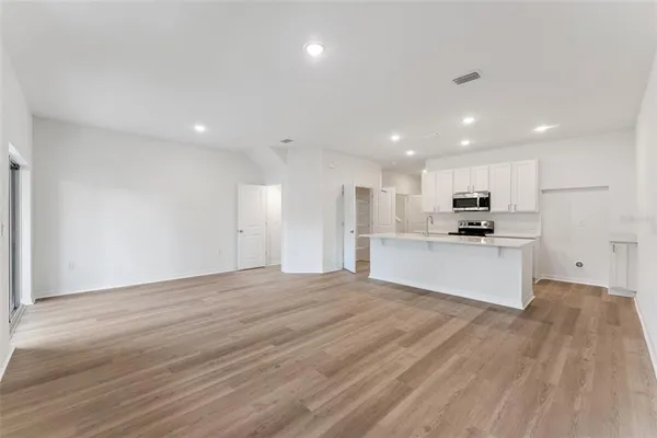 $259,999 | 650 Cedar Elm Court, Eustis, FL 32726