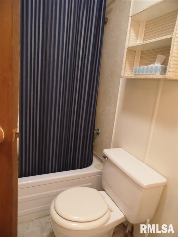 13725 North 2100th Road Good Hope, IL 61438 - Photo 12 of 22
