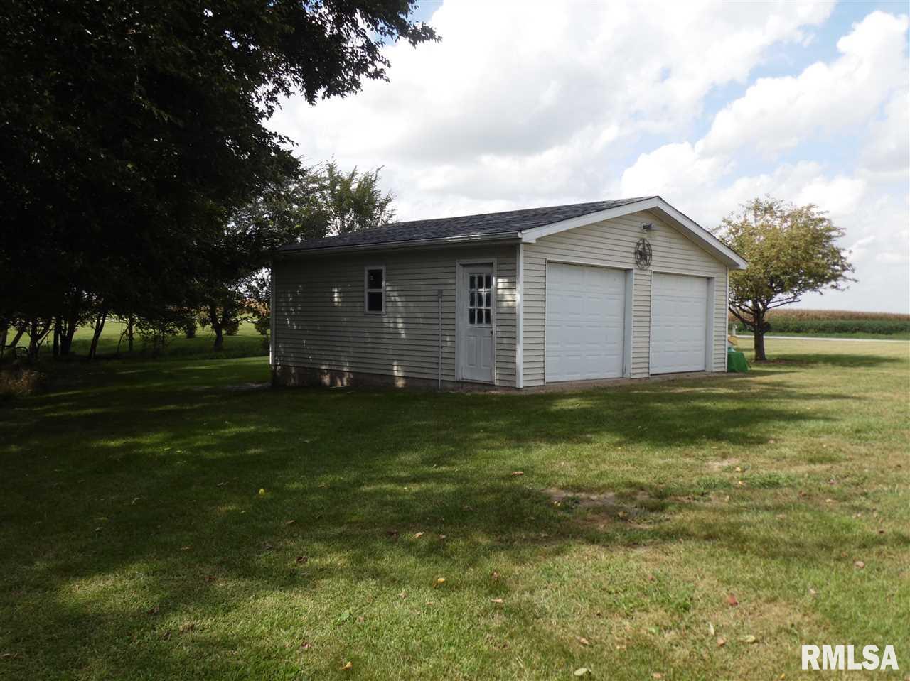 13725 North 2100th Road Good Hope, IL 61438 - Photo 4 of 22