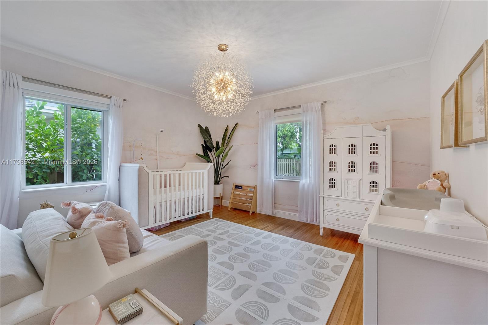 8950 Byron Avenue Surfside, FL 33154 - Photo 9 of 12