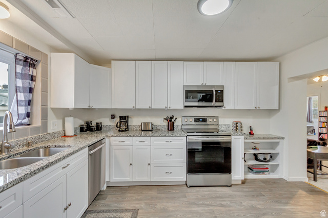 11 West Main Eureka, UT 84628 - Photo 2 of 48 Large beautiful kitchen