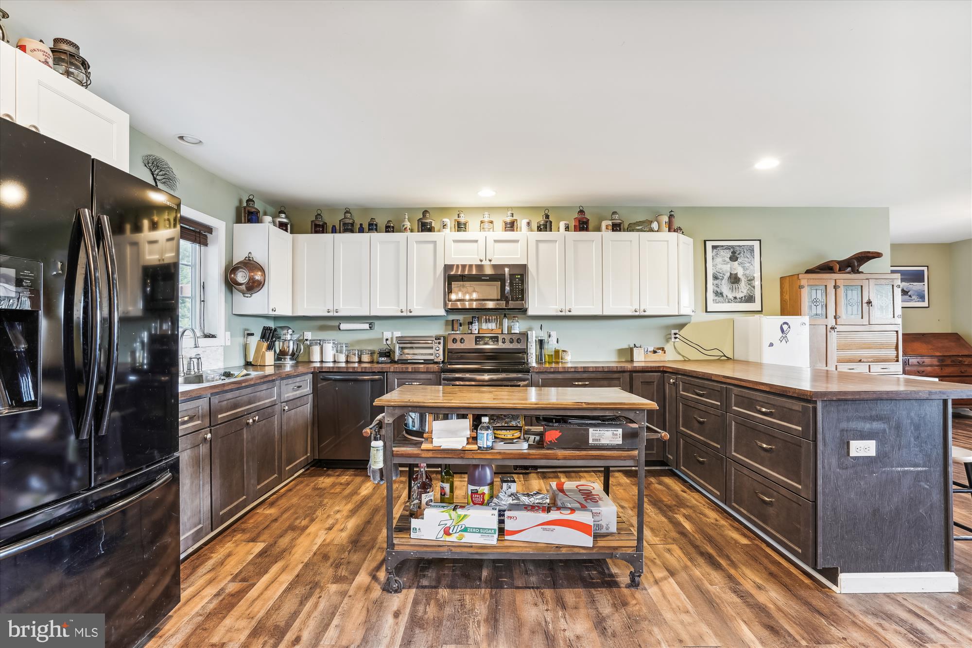 241 Bryce Road Queenstown, MD 21658 - Photo 49 of 67 Modern Kitchen with Moveable Island