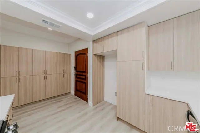 $799,000 | 1138 South Serrano Avenue, Unit 102, Los Angeles, CA 90006