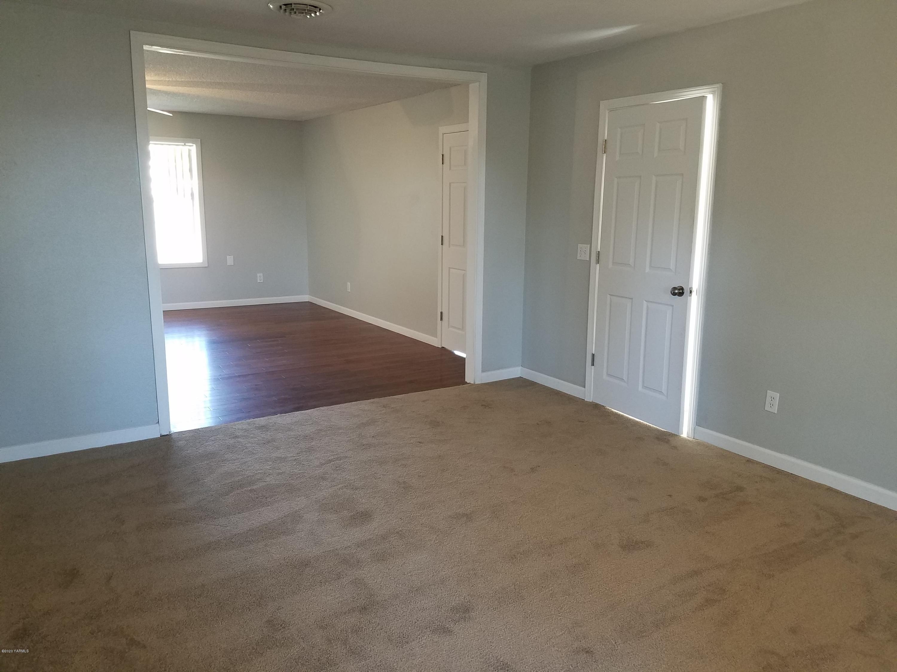 1814 Beacon Road Grandview, WA 98930 - Photo 6 of 23 120459141_634240933955706_48614565479216
