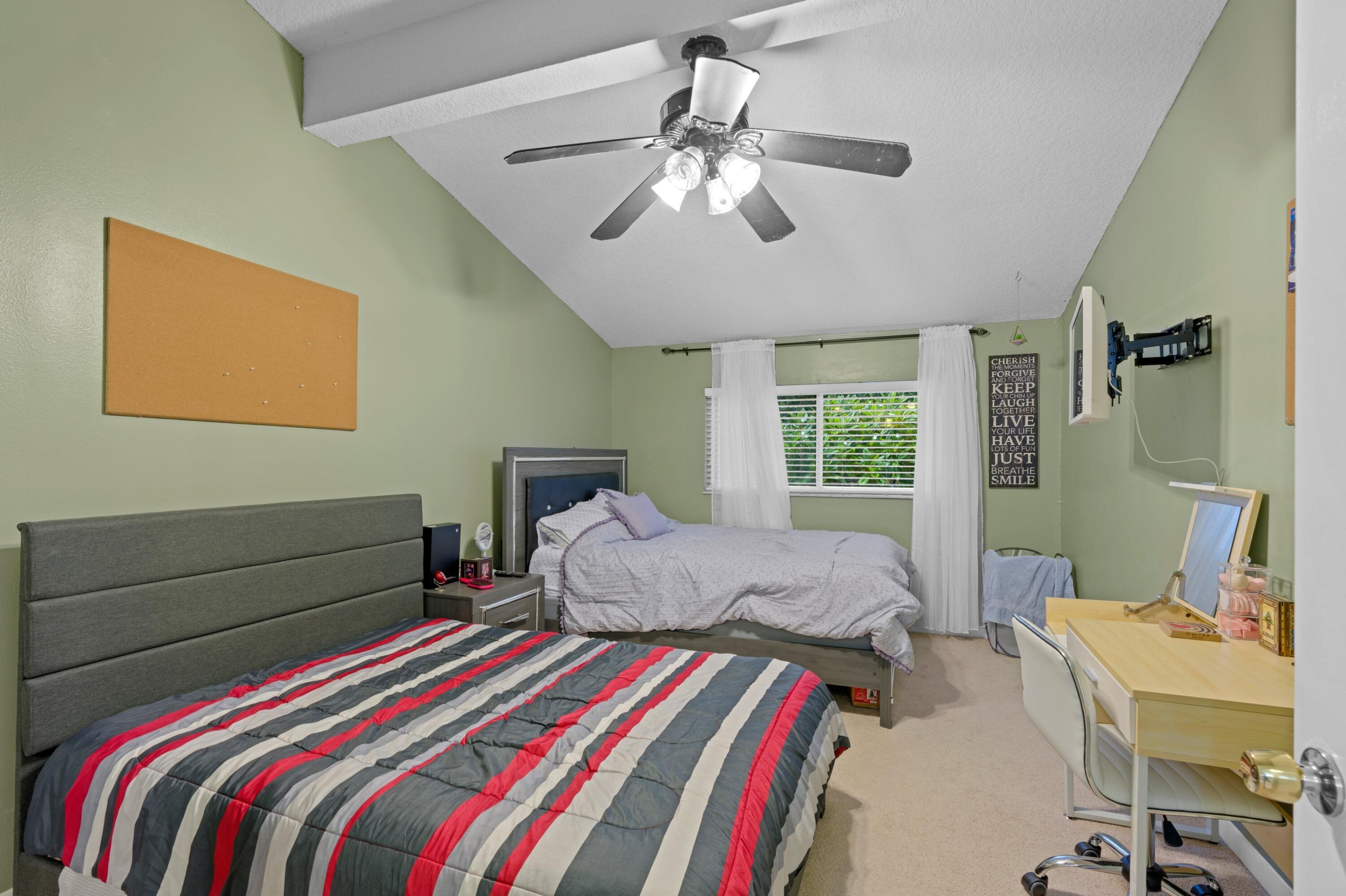 302 Maplecrest Circle Jupiter, FL 33458 - Photo 15 of 33 DSC09323.jpg-SMALL