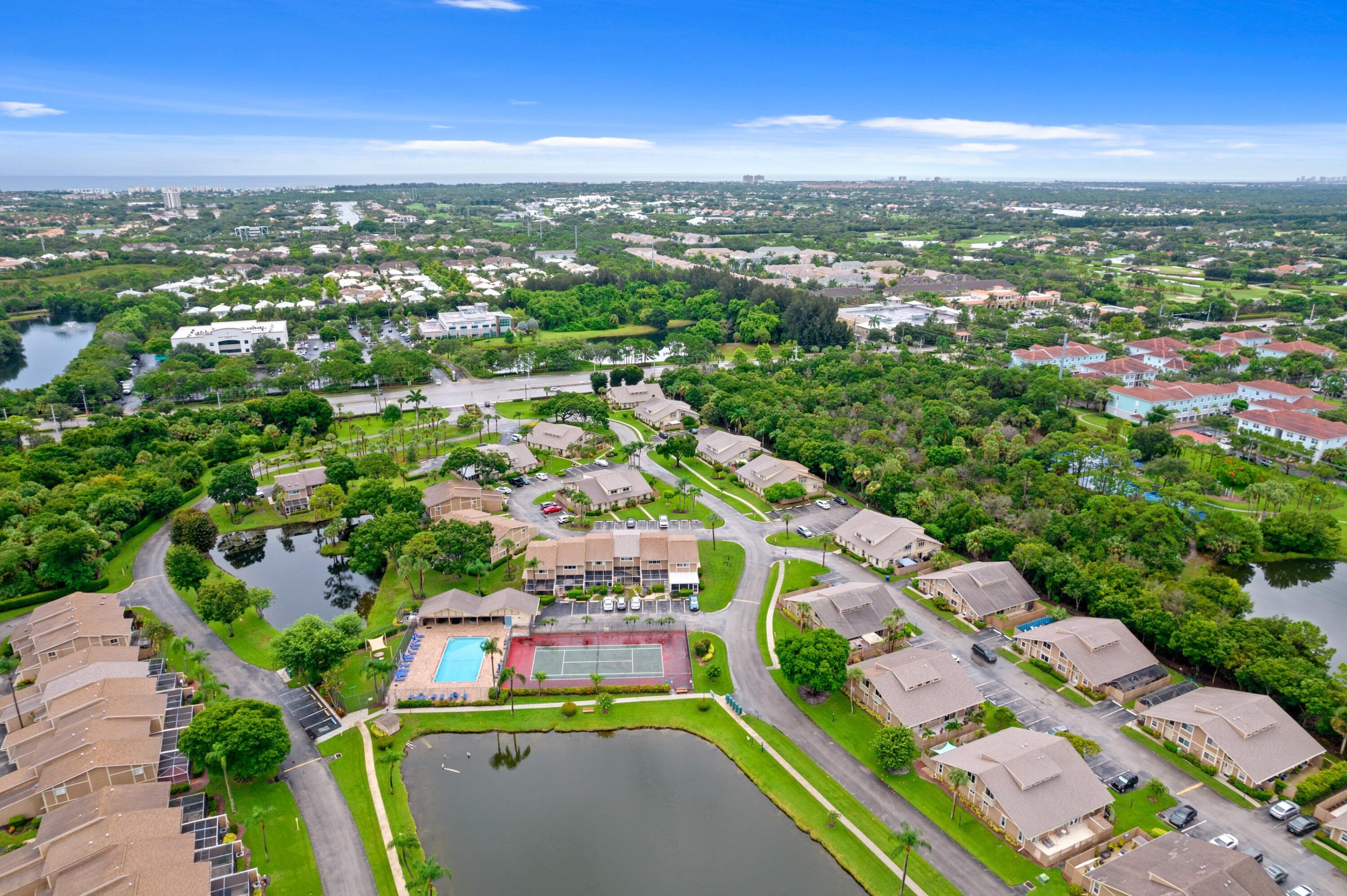 302 Maplecrest Circle Jupiter, FL 33458 - Photo 32 of 33 DJI_0054.jpg-SMALL