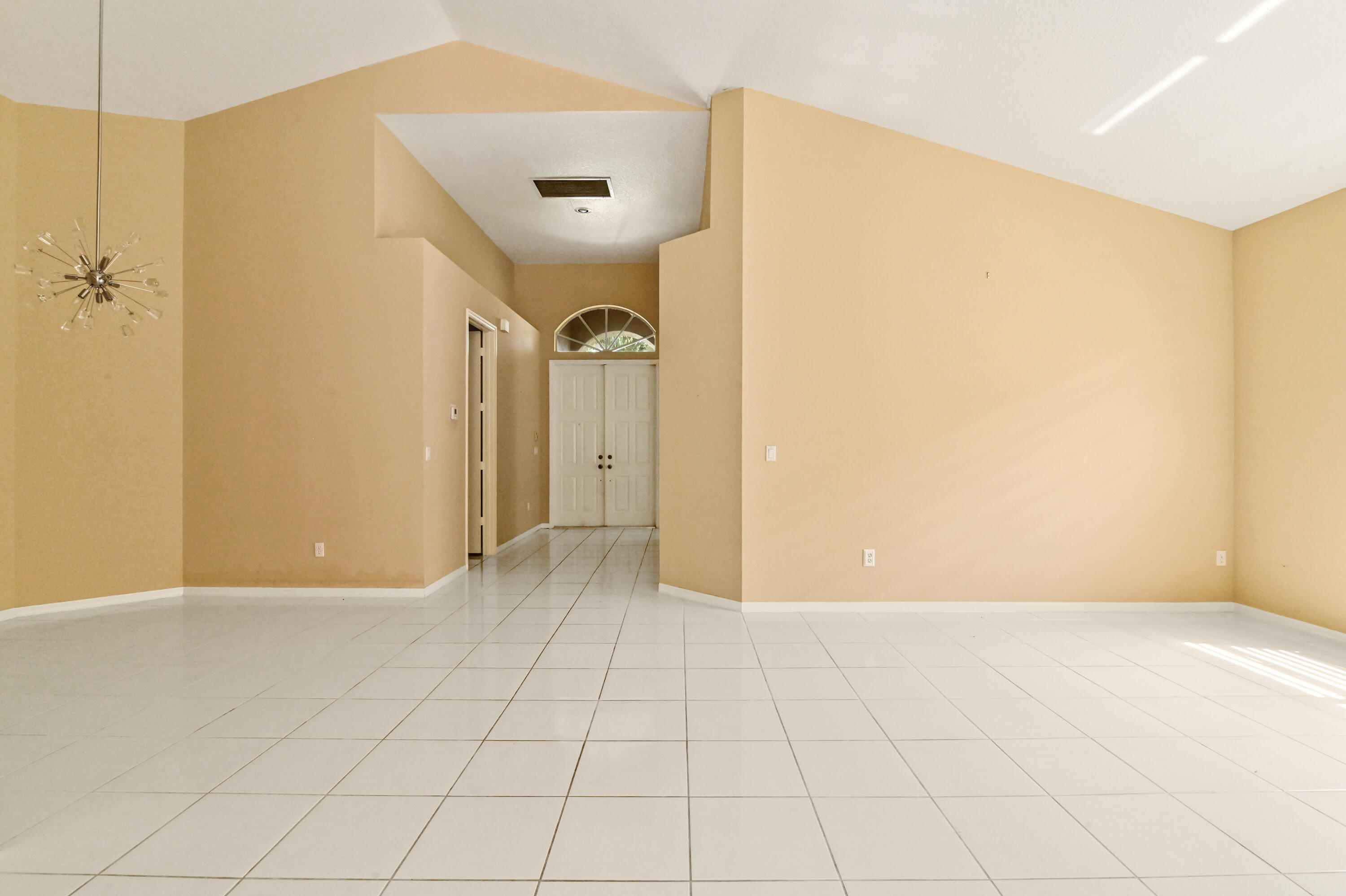 4337 Northwest 29th Way Boca Raton, FL 33434 - Photo 12 of 33 12 Living Room 05