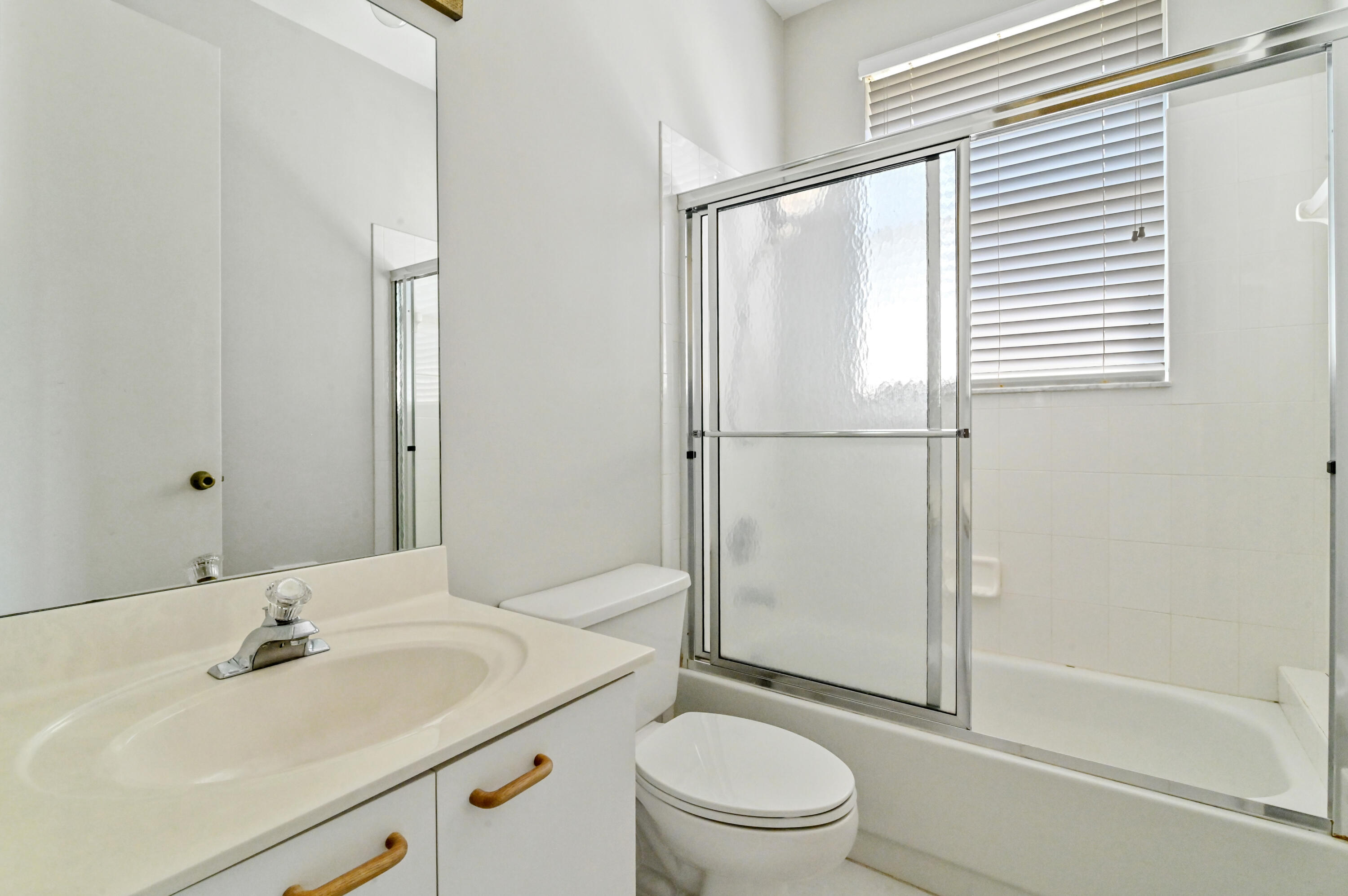 4337 Northwest 29th Way Boca Raton, FL 33434 - Photo 26 of 33 26 Bathroom 01