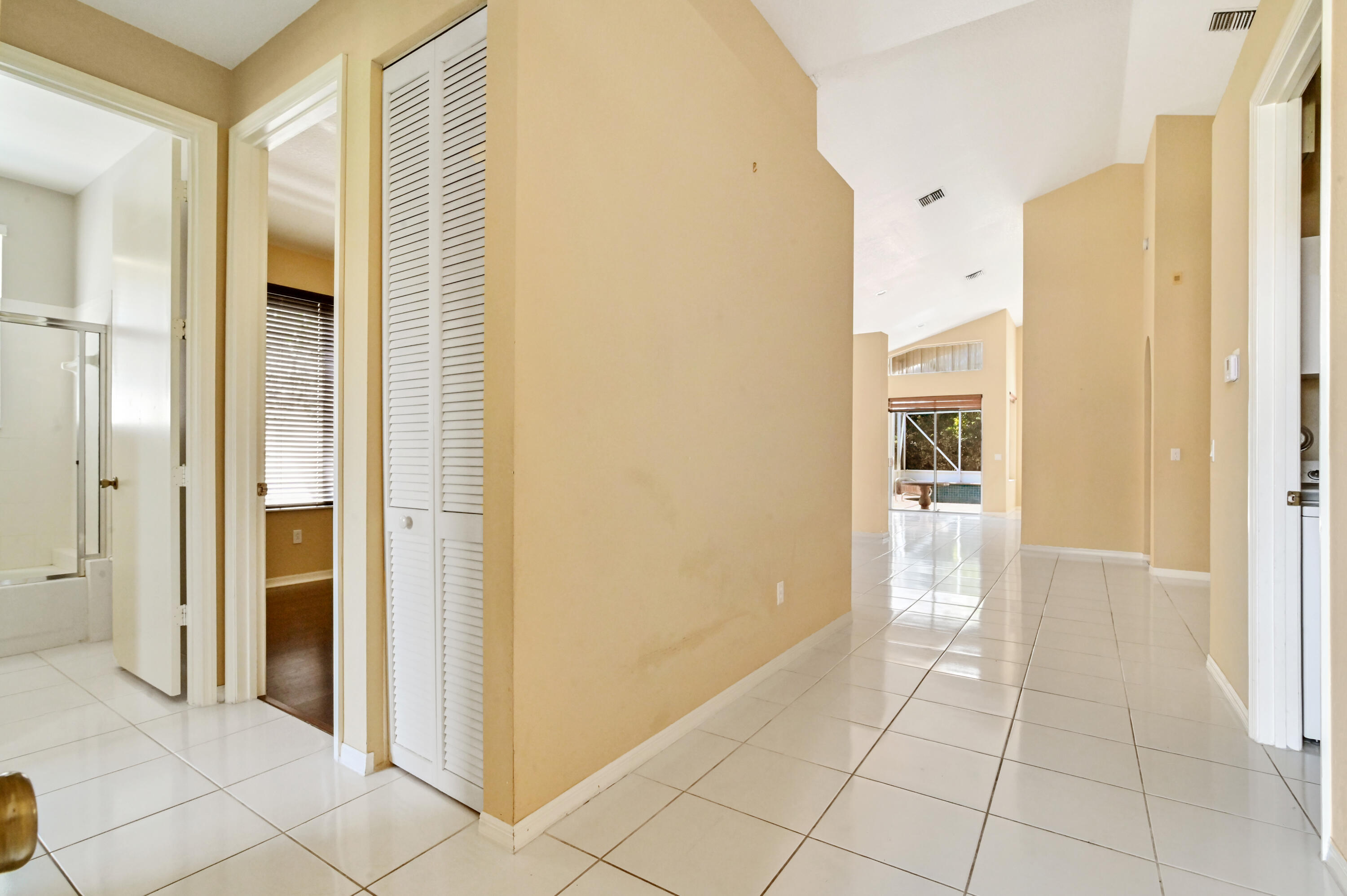 4337 Northwest 29th Way Boca Raton, FL 33434 - Photo 5 of 33 05 entry 01