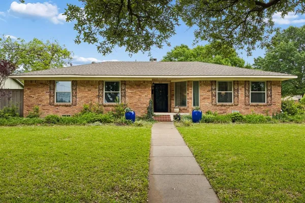$495,000 | 800 North Floyd Road, Richardson, TX 75080