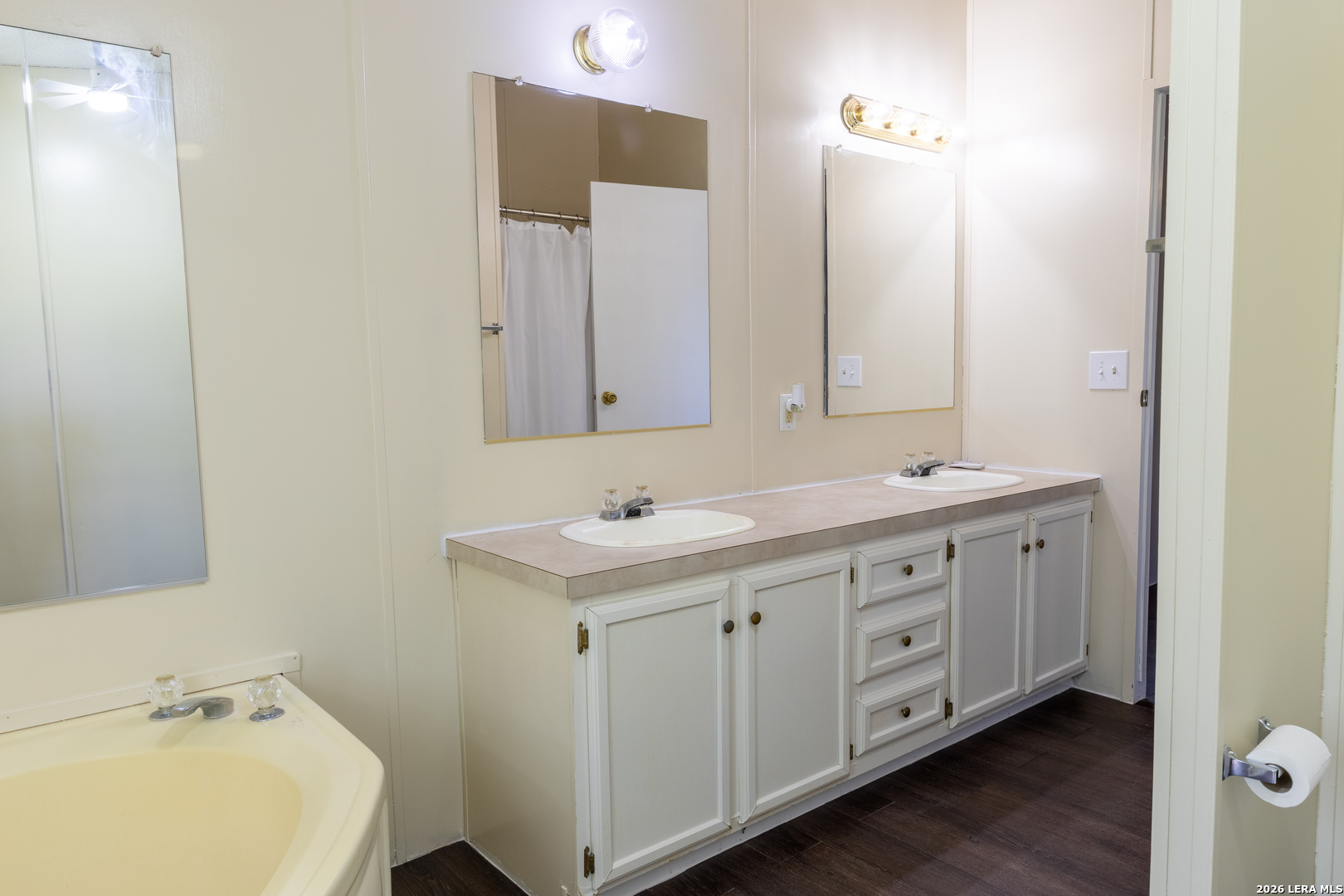 702 North 11th Street Junction, TX 76849 - Photo 13 of 18