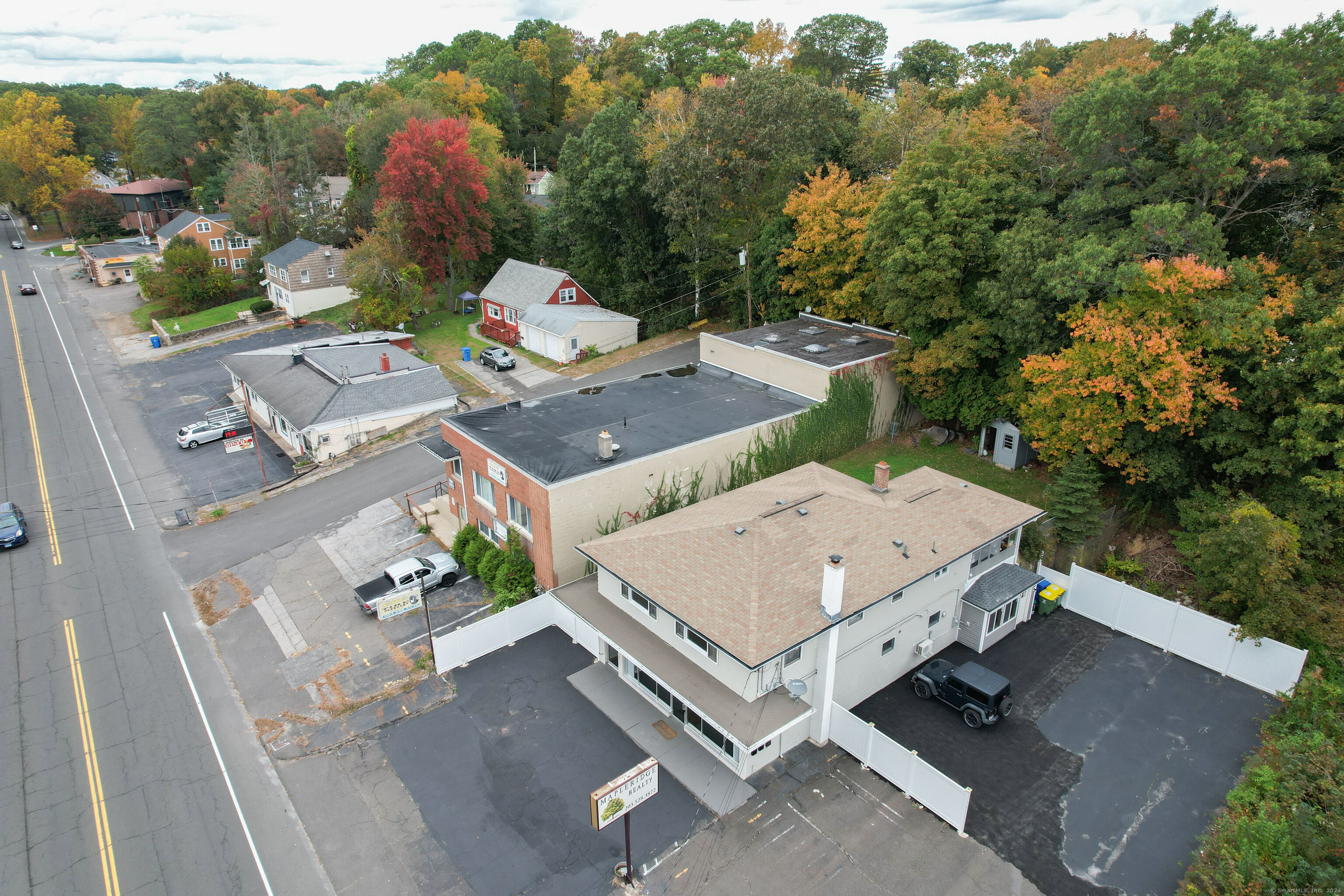911 Meriden Road Waterbury, CT 06705 - Photo 1 of 1