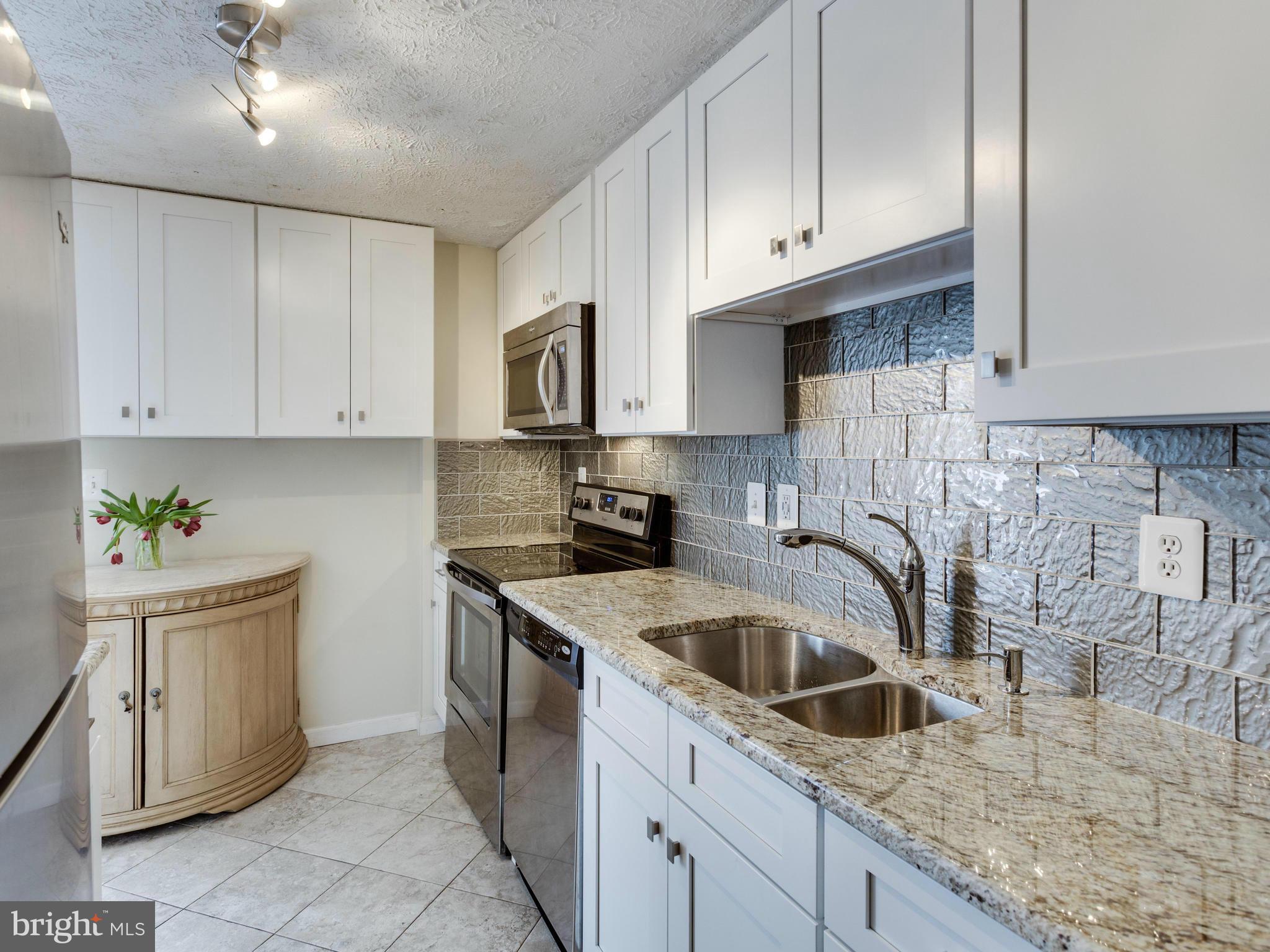 8484 Magic Tree Court Springfield, VA 22153 - Photo 10 of 30 Kitchen