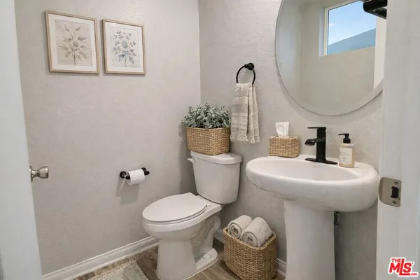 $5,700 | 713 Daniel Freeman Circle, Inglewood, CA 90301