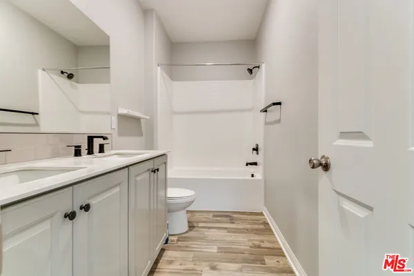 $5,700 | 713 Daniel Freeman Circle, Inglewood, CA 90301