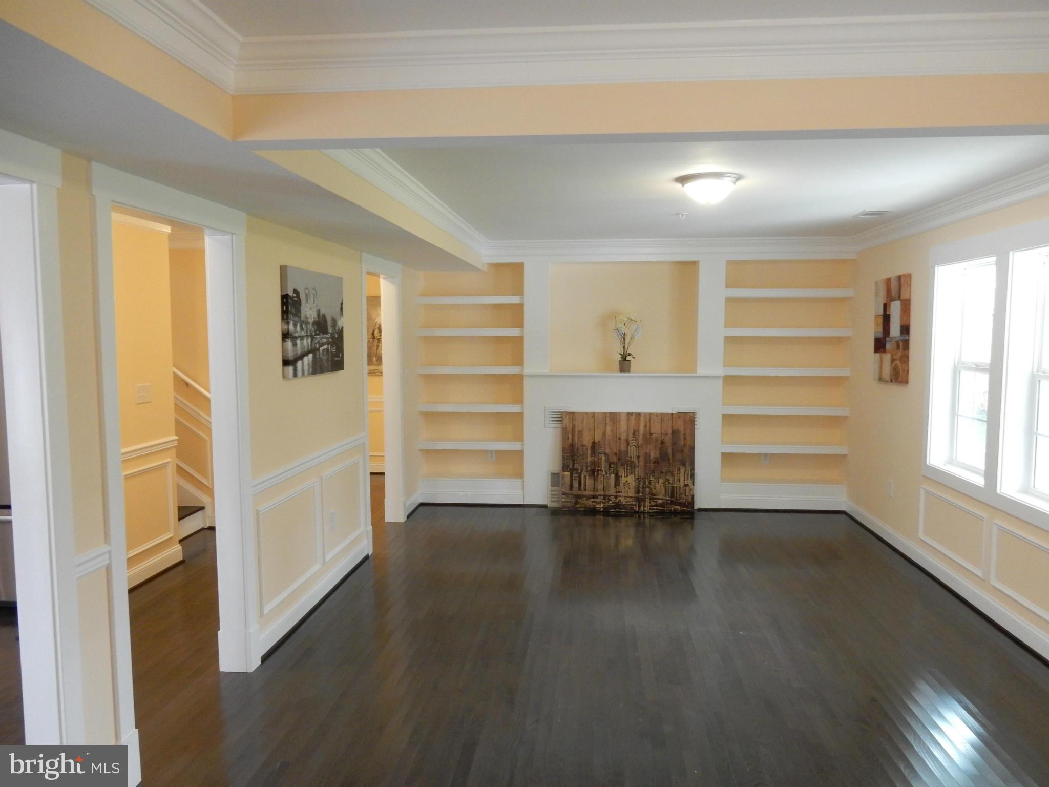 4118 Maple Road Morningside, MD 20746 - Photo 5 of 28 Family Room