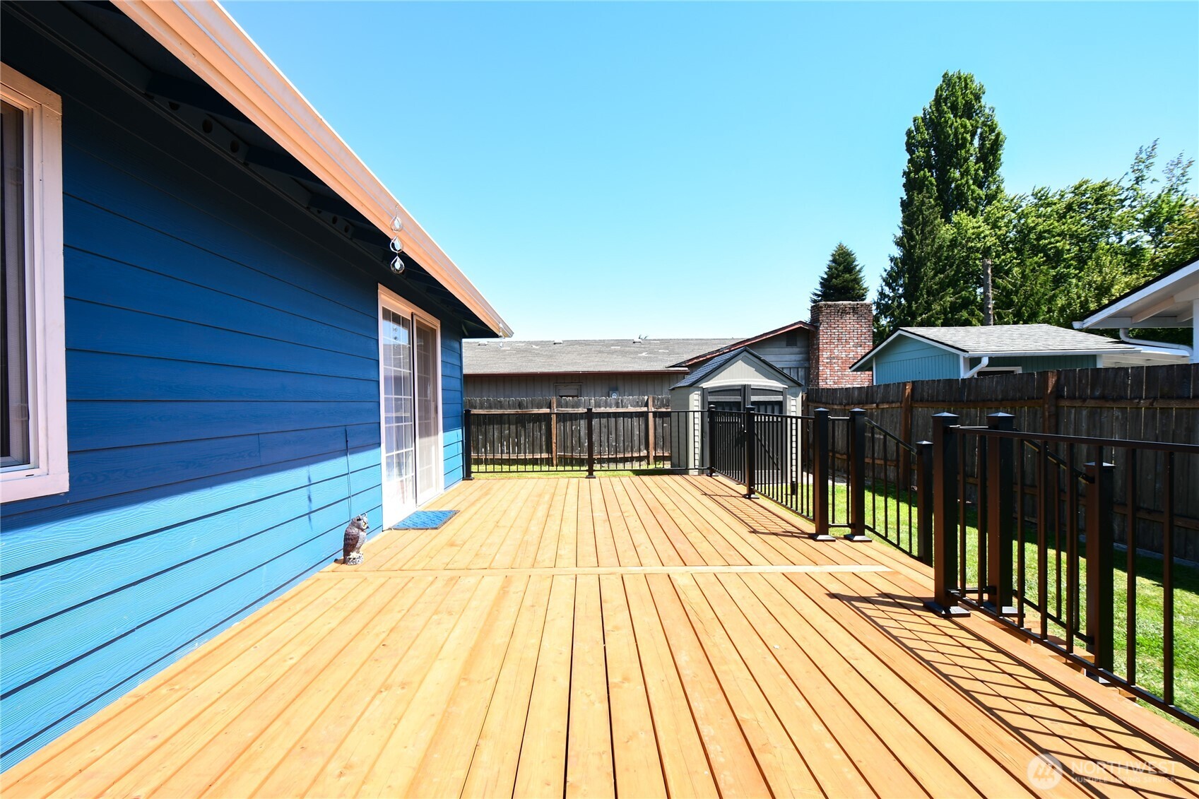 2102 35th Avenue Longview, WA 98632 - Photo 24 of 31 a view of wooden deck