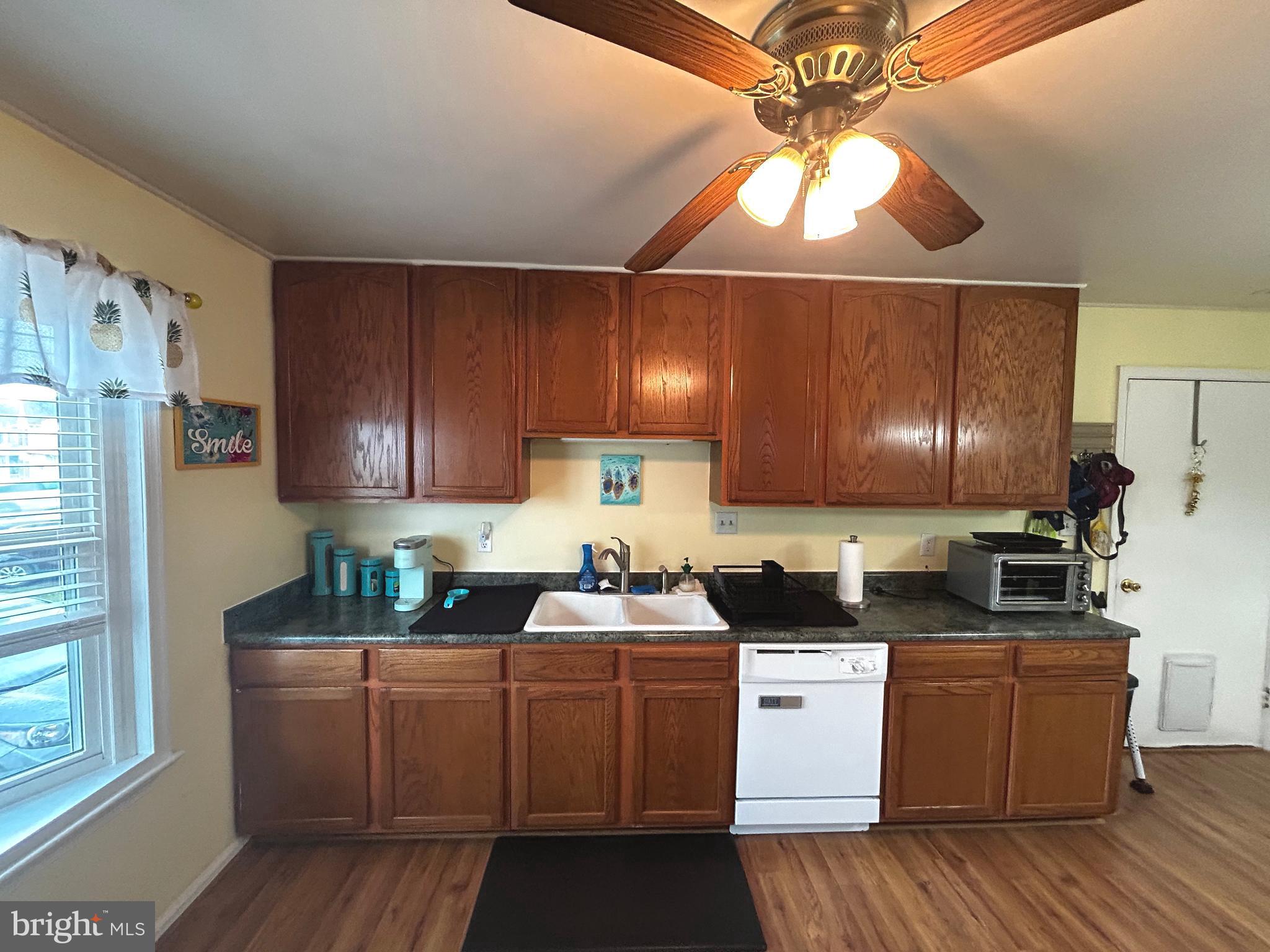 1409 Thomas Way Culpeper, VA 22701 - Photo 10 of 41