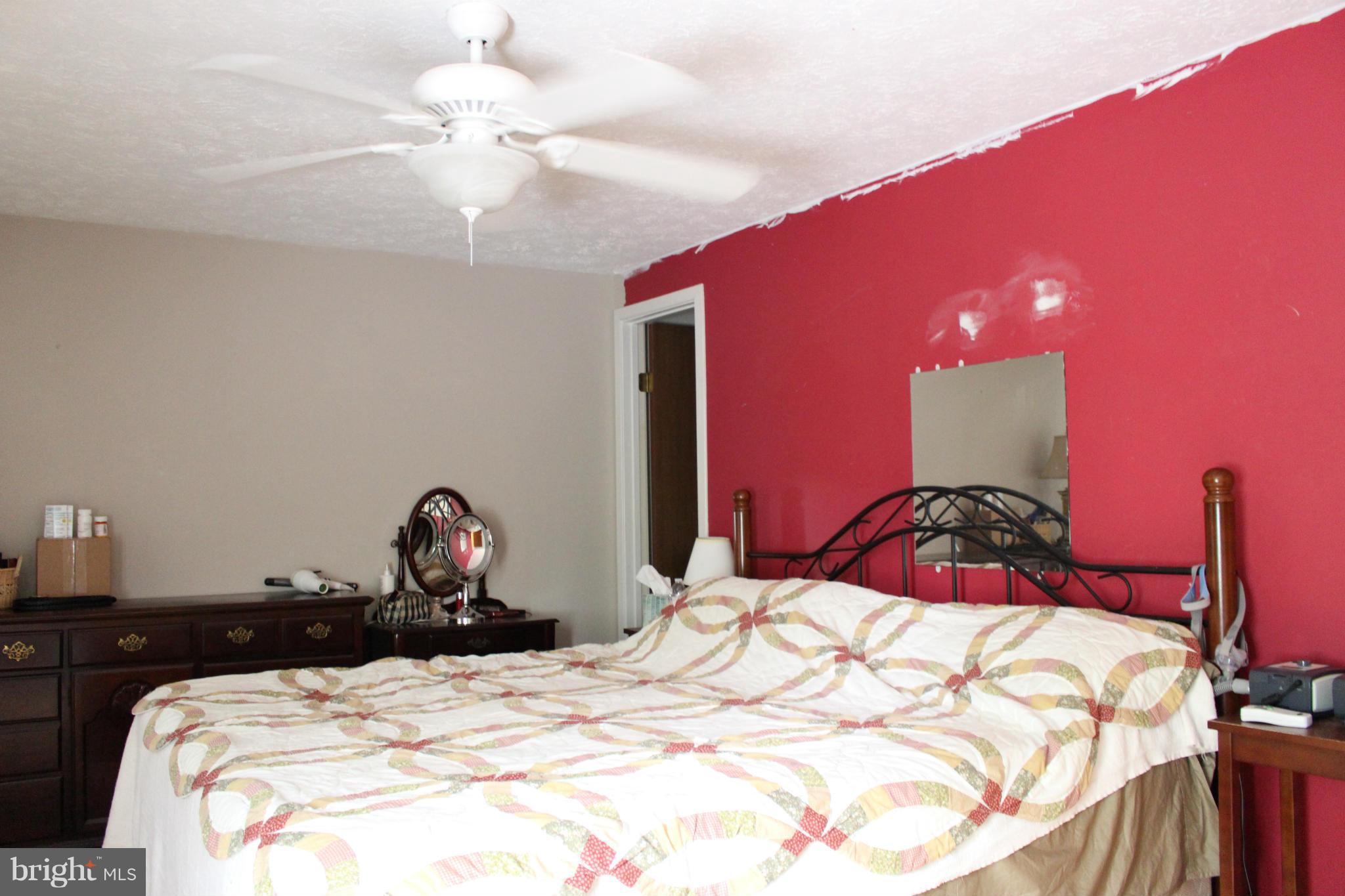 8541 Summit Road Pasadena, MD 21122 - Photo 14 of 22 Bedroom (Master)