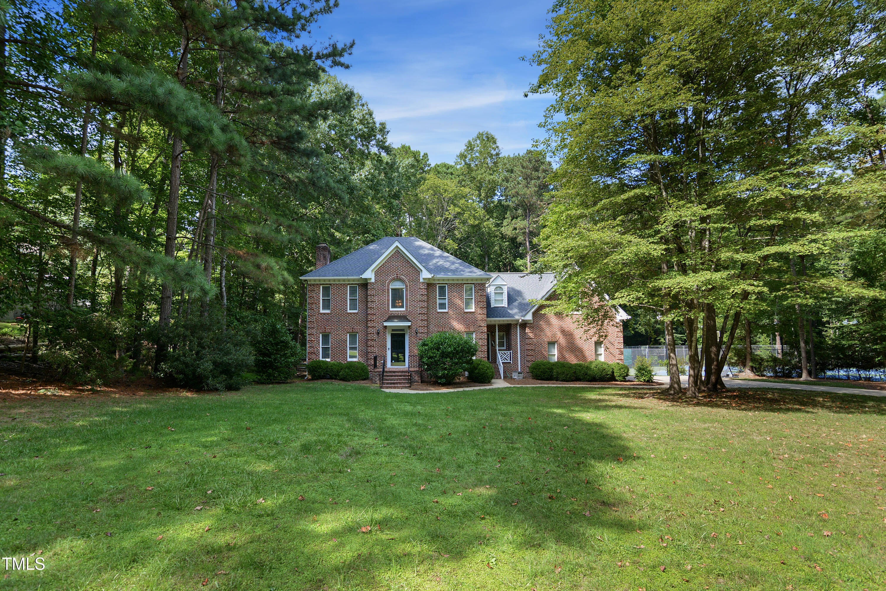 1405 Shadowview Court Raleigh, NC 27614 - Photo 2 of 37 01