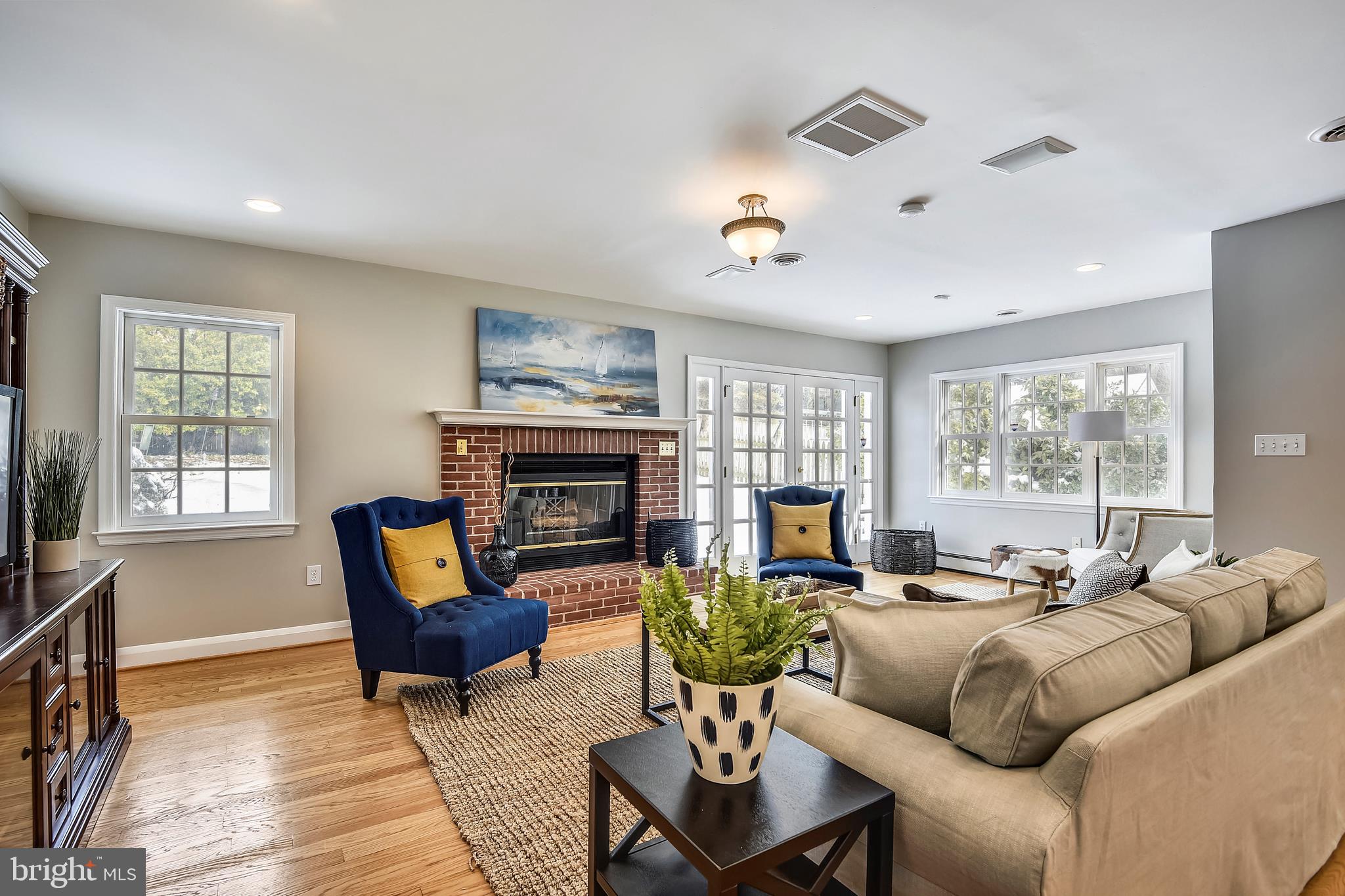 620 Hatherleigh Road Baltimore, MD 21212 - Photo 14 of 72 Great Room boasts Woodburning Fireplace