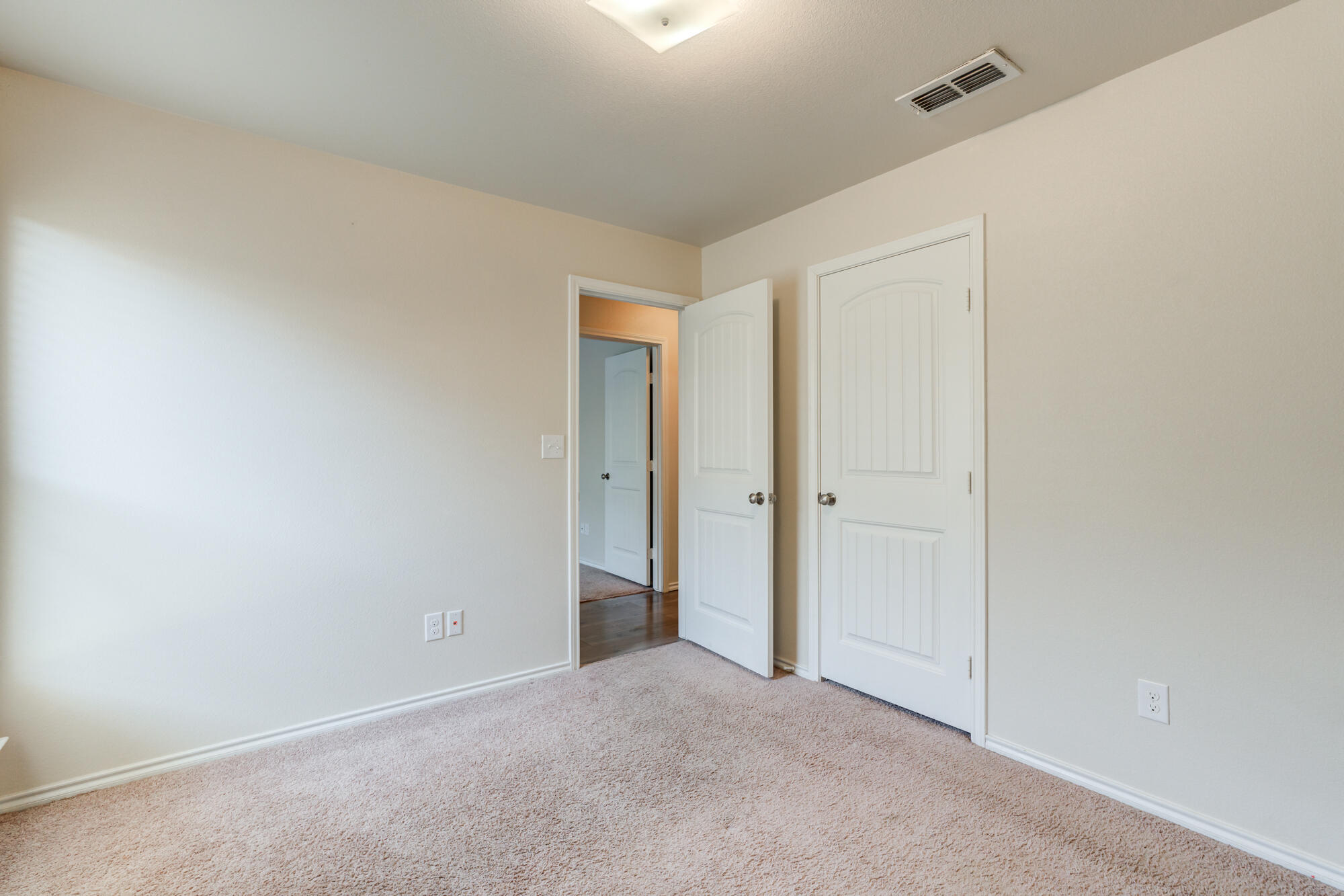 7012 34th Place Lubbock, TX 79407 - Photo 31 of 36 a view of an empty room