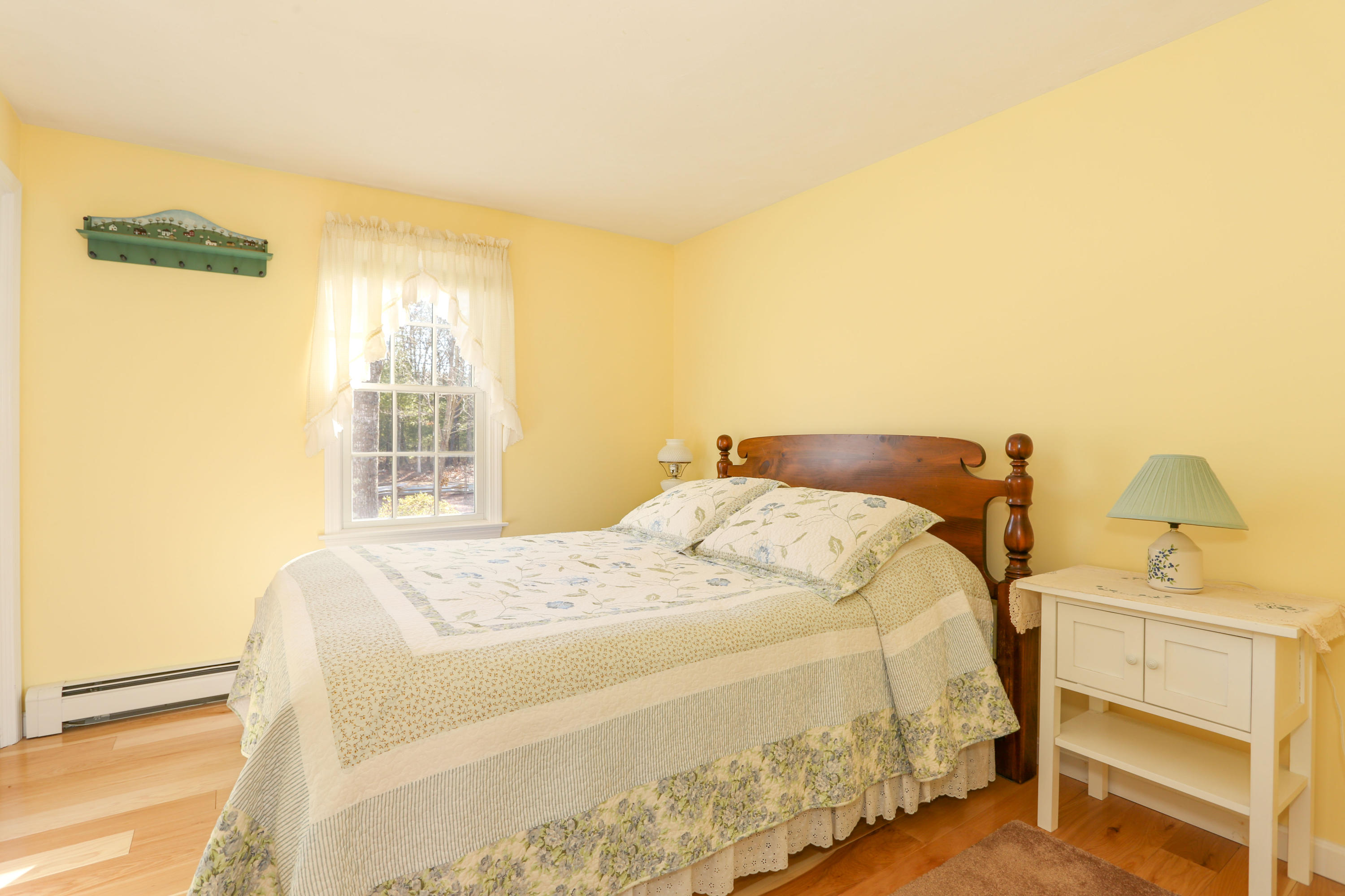 81 Pinkham Road Sandwich, MA 02563 - Photo 16 of 42 81PinLR-17