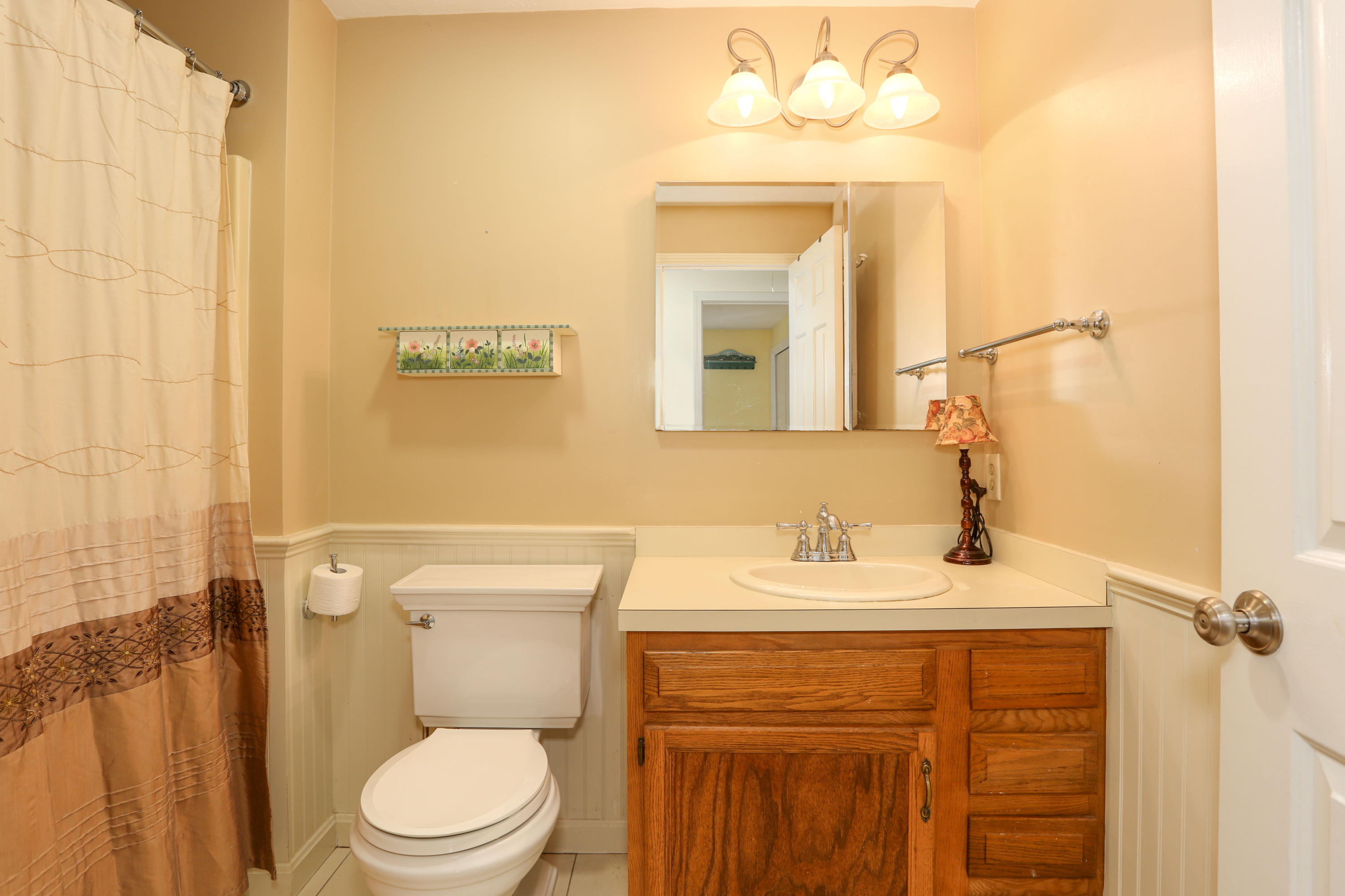 81 Pinkham Road Sandwich, MA 02563 - Photo 18 of 42 81PinLR-19