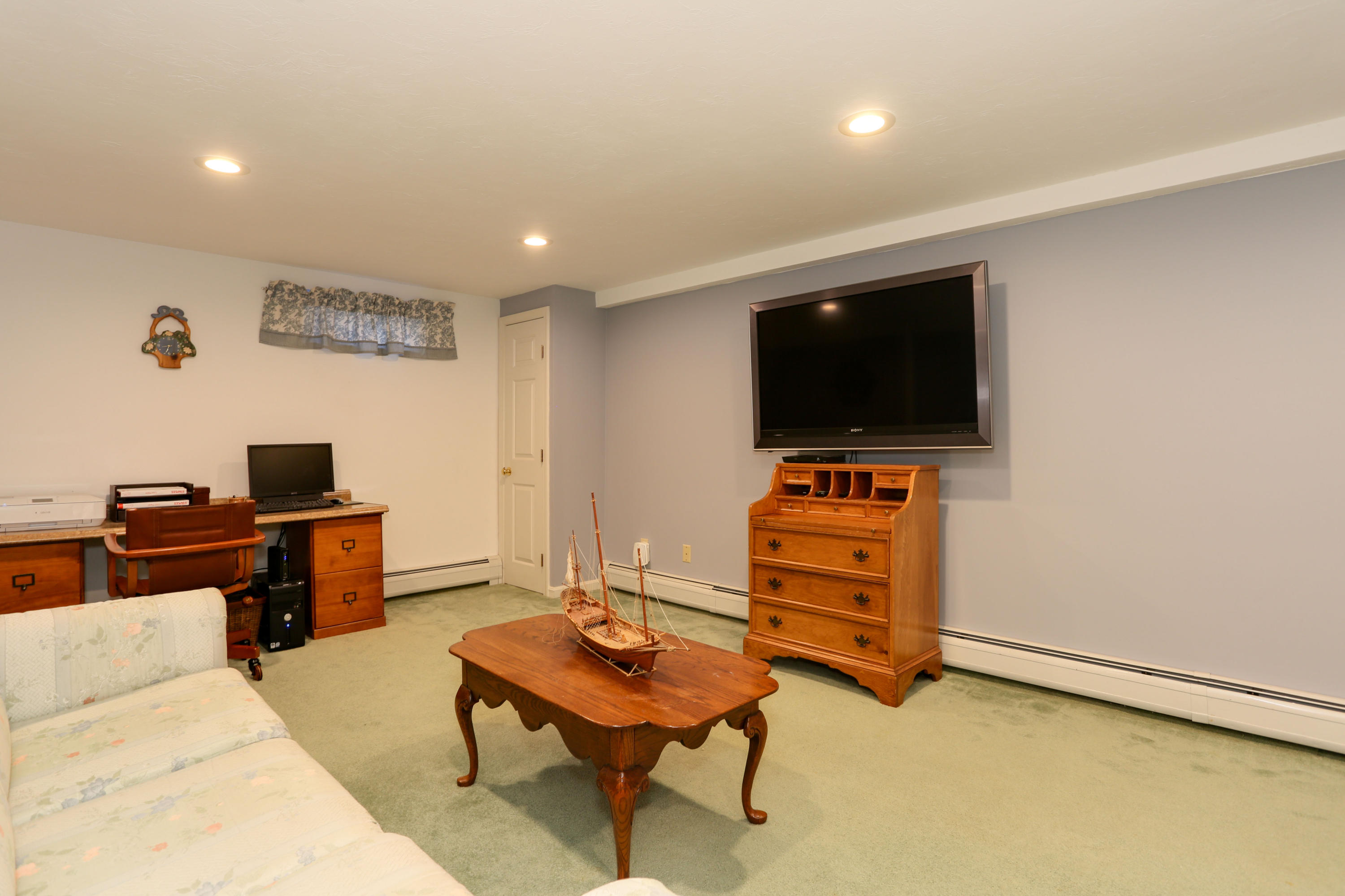 81 Pinkham Road Sandwich, MA 02563 - Photo 27 of 42 81PinLR-28