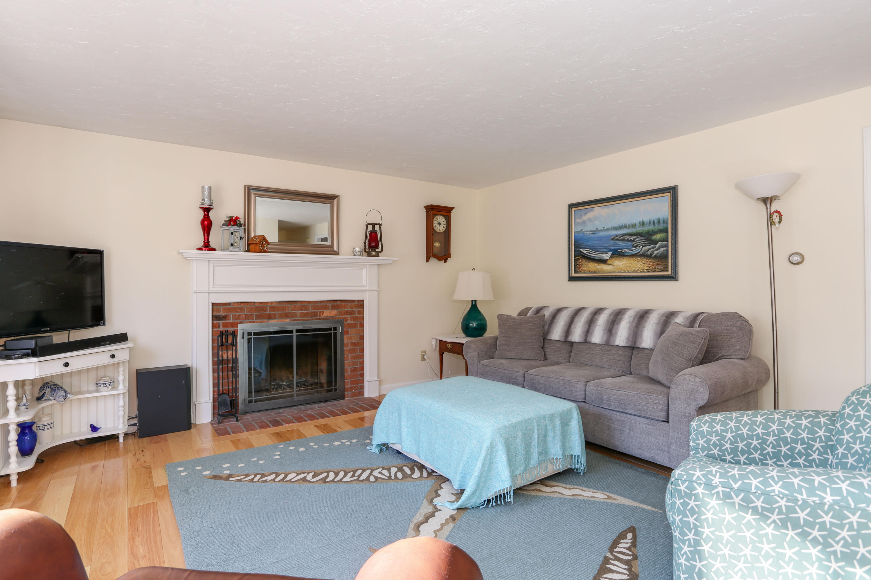81 Pinkham Road Sandwich, MA 02563 - Photo 7 of 42 81PinLR-8