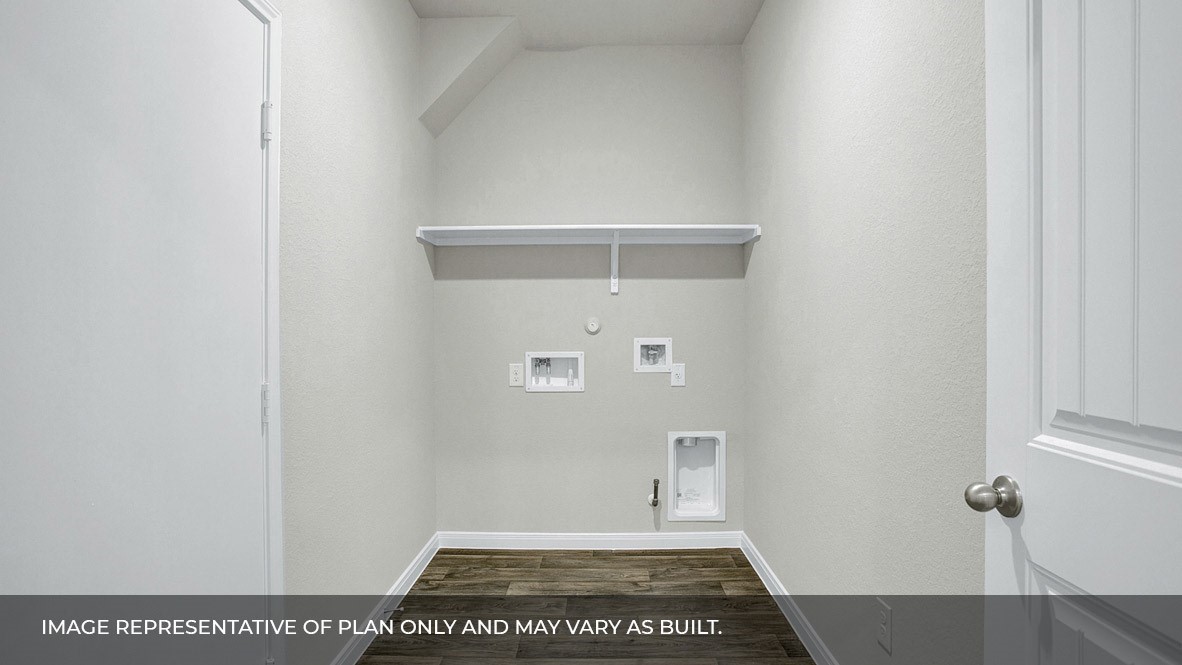 407 Robin Court Angleton, TX 77515 - Photo 17 of 22 a view of an empty room