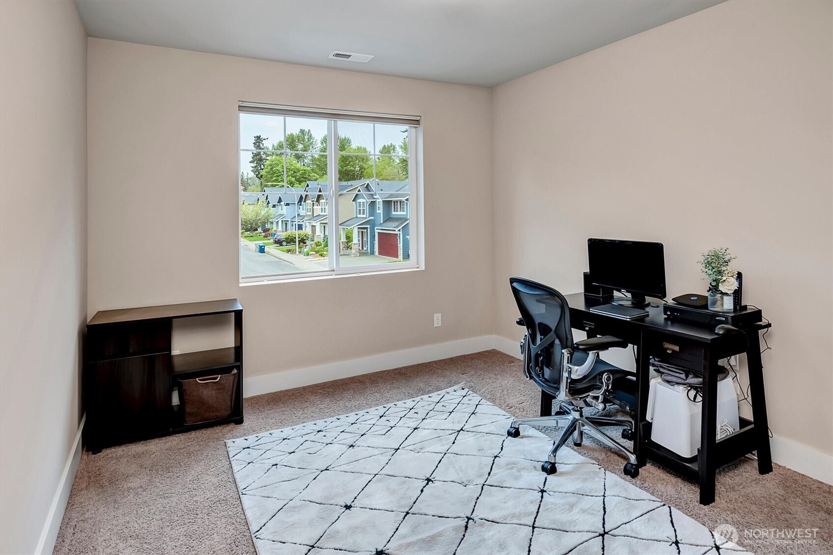 5231 Northeast 6th Street Renton, WA 98059 - Photo 26 of 36 Gallery Image 26