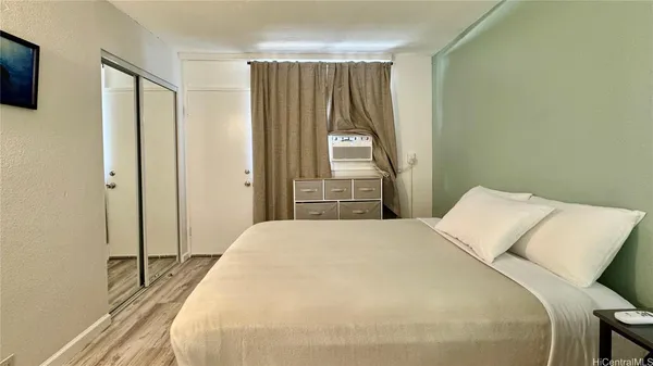 $2,500 | 455 Lewers Street, Unit 4, Honolulu, HI 96815