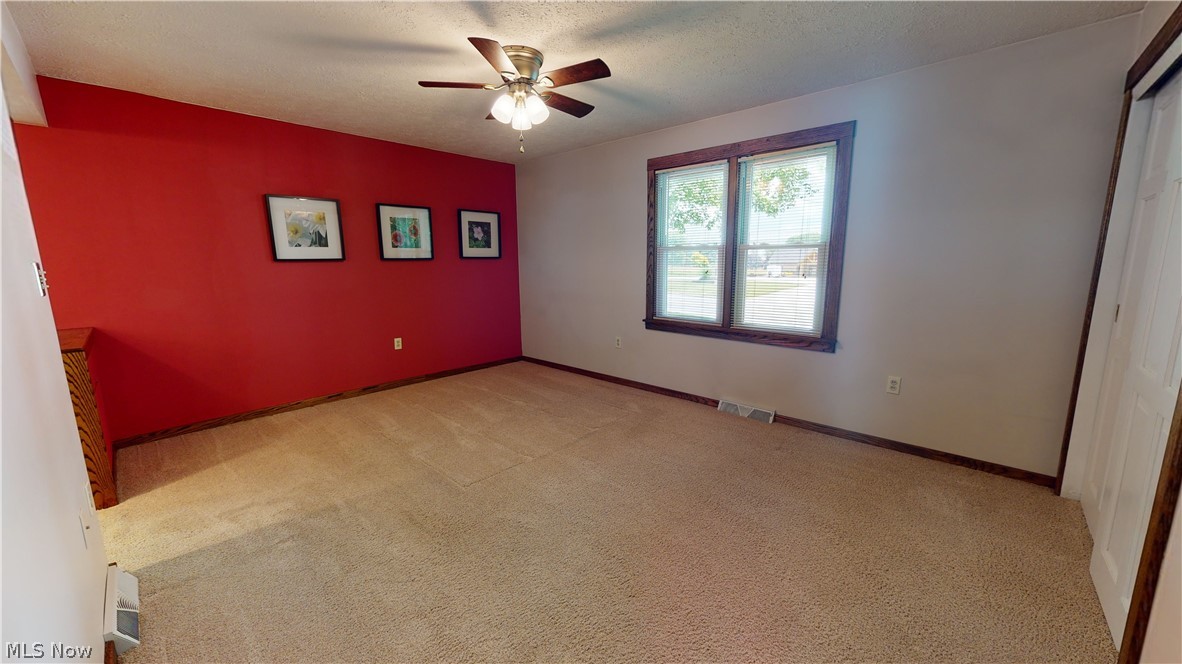 18142 Madison Road Middlefield, OH 44062 - Photo 14 of 35 Welcome to the Owner's Suite!