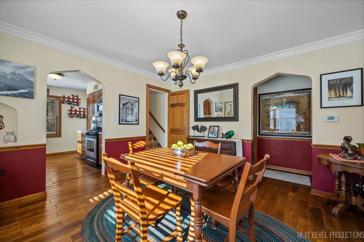S654 Winfield Road Winfield, IL 60190 - Photo 6 of 25