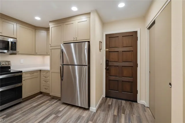 $1,149,000 | 929 Southwood Boulevard, Unit 11, Incline Village, NV 89451