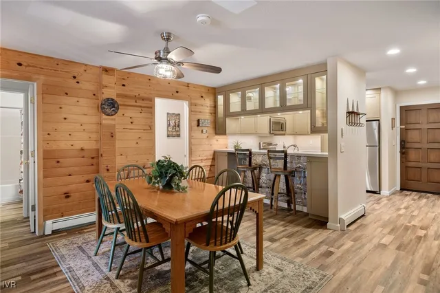 $1,149,000 | 929 Southwood Boulevard, Unit 11, Incline Village, NV 89451