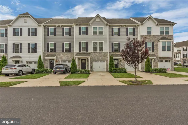 $3,300 | 5 Kohlmyer Drive, Pennsauken, NJ 08110