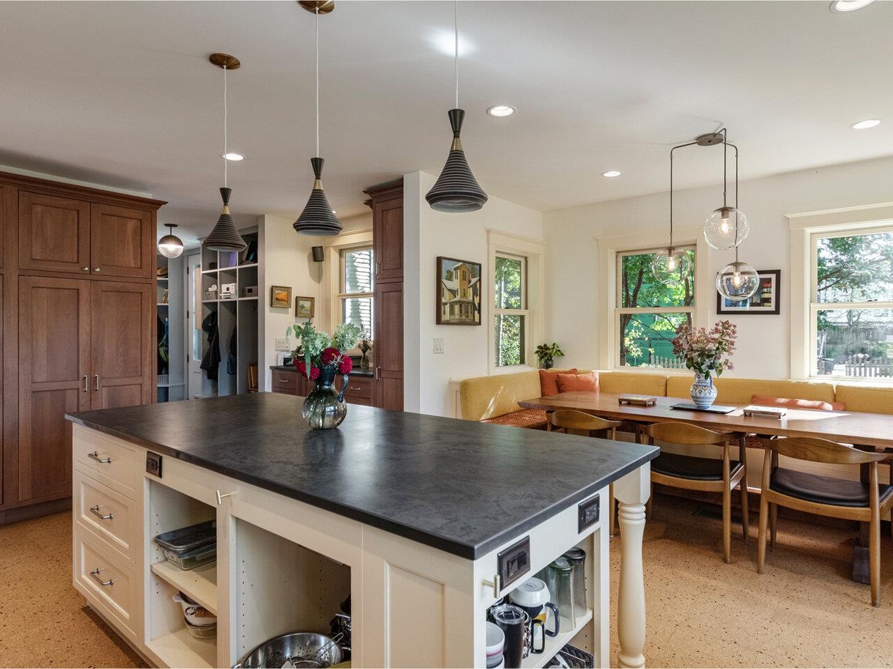 49 Mansfield Avenue Burlington, VT 05401 - Photo 18 of 59