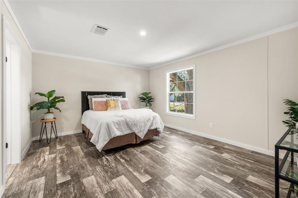 4981 Southwest 69th Street Gainesville, FL 32608 - Photo 9 of 26