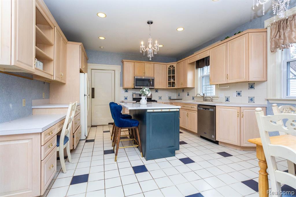 1167 North Dye Road Flint, MI 48532 - Photo 22 of 77