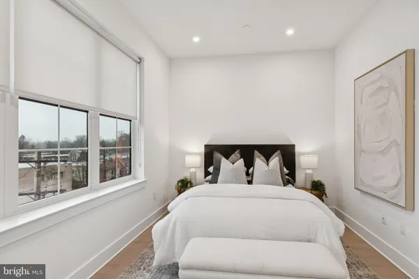 $1,696 | 20-30 West Allens Lane, Unit 401, Philadelphia, PA 19119