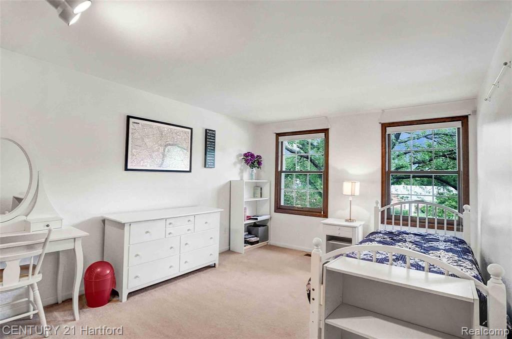 35767 Congress Road Farmington Hills, MI 48335 - Photo 28 of 42