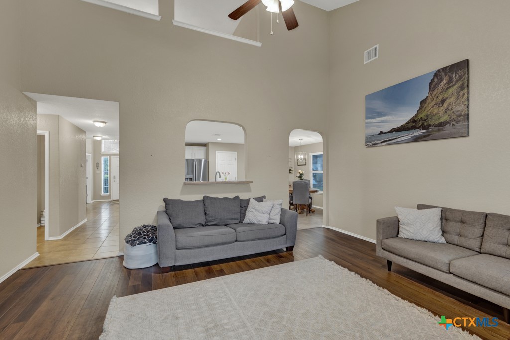 716 Hollow Ridge Schertz, TX 78108 - Photo 15 of 41