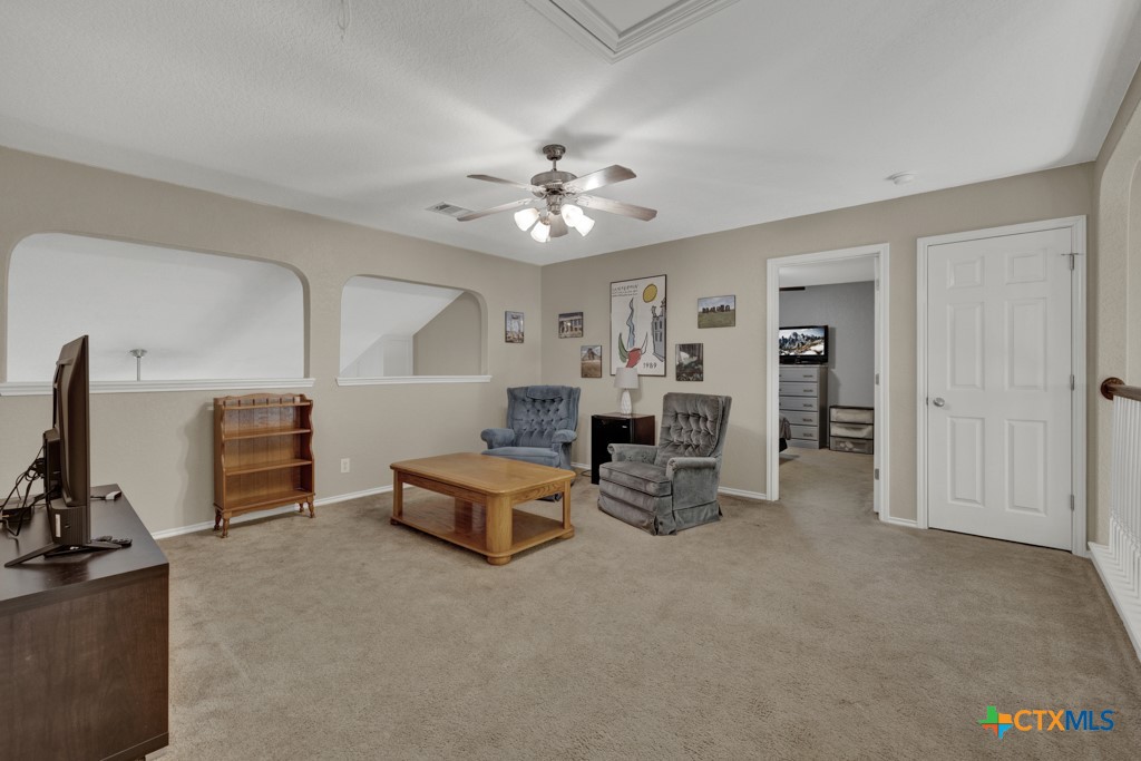 716 Hollow Ridge Schertz, TX 78108 - Photo 29 of 41