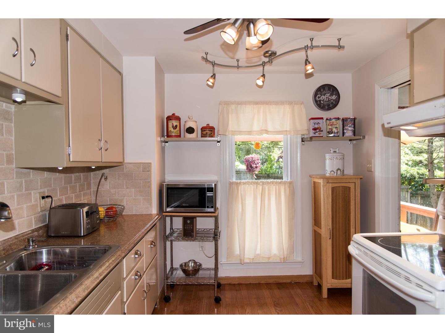 270 Lenni Road Media, PA 19063 - Photo 6 of 25 Kitchen