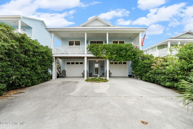 $950,000 | 737 Fort Fisher Boulevard North, Kure Beach, NC 28449