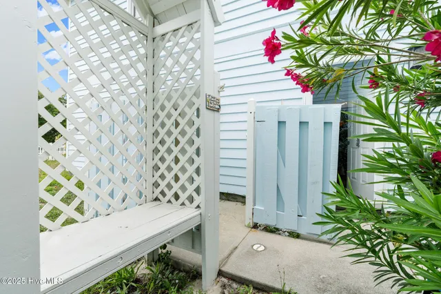 $950,000 | 737 Fort Fisher Boulevard North, Kure Beach, NC 28449