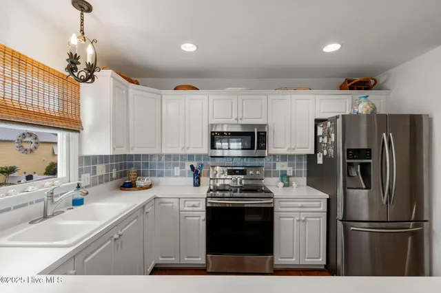 $950,000 | 737 Fort Fisher Boulevard North, Kure Beach, NC 28449